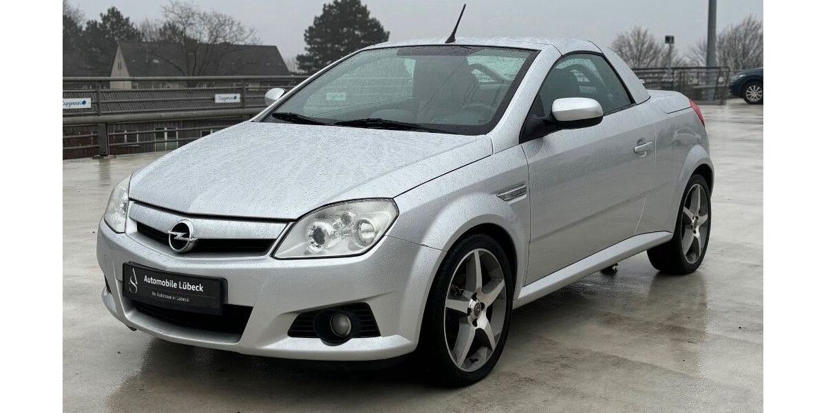 Opel Tigra 154.000 km 3.990 &euro; Lübeck - St. Lorenz Süd 23558