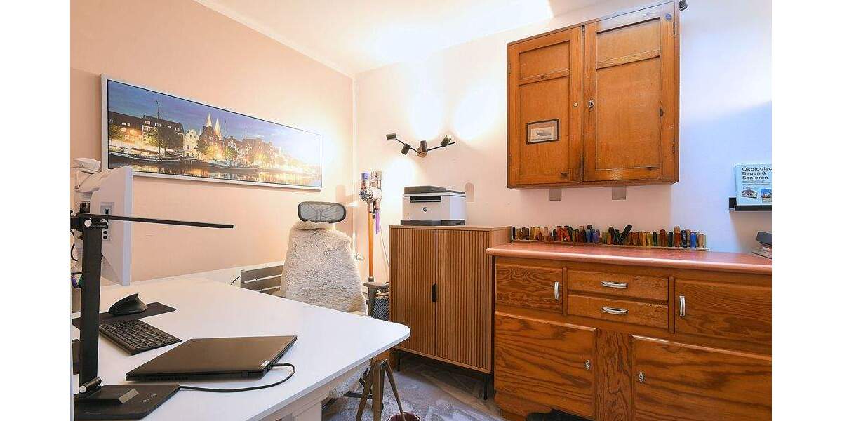 Etagenwohnung Lübeck Kücknitz - 2 Zimmer, 75 m&sup2;, 199.500&euro; | Angebot:24737755