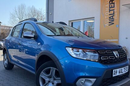 Dacia Sandero 23.582 km 9.885 &euro; Stockelsdorf bei Lübeck 23617