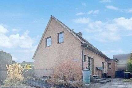 Haus Reinfeld - 5 Zimmer, 120 m&sup2;, 375.000&euro; | Angebot:25634295