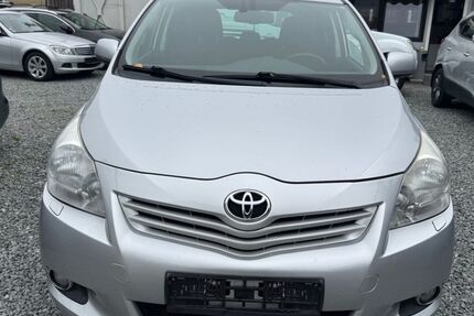 Toyota Verso 243.000 km 3.399 € Stockelsdorf 23617