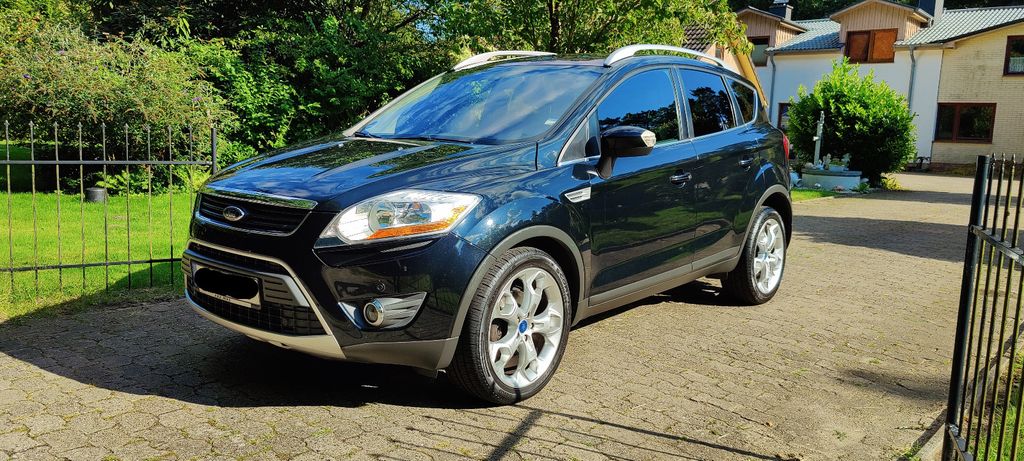 Ford Kuga 152.000 km 8.200 € Lübeck 23560