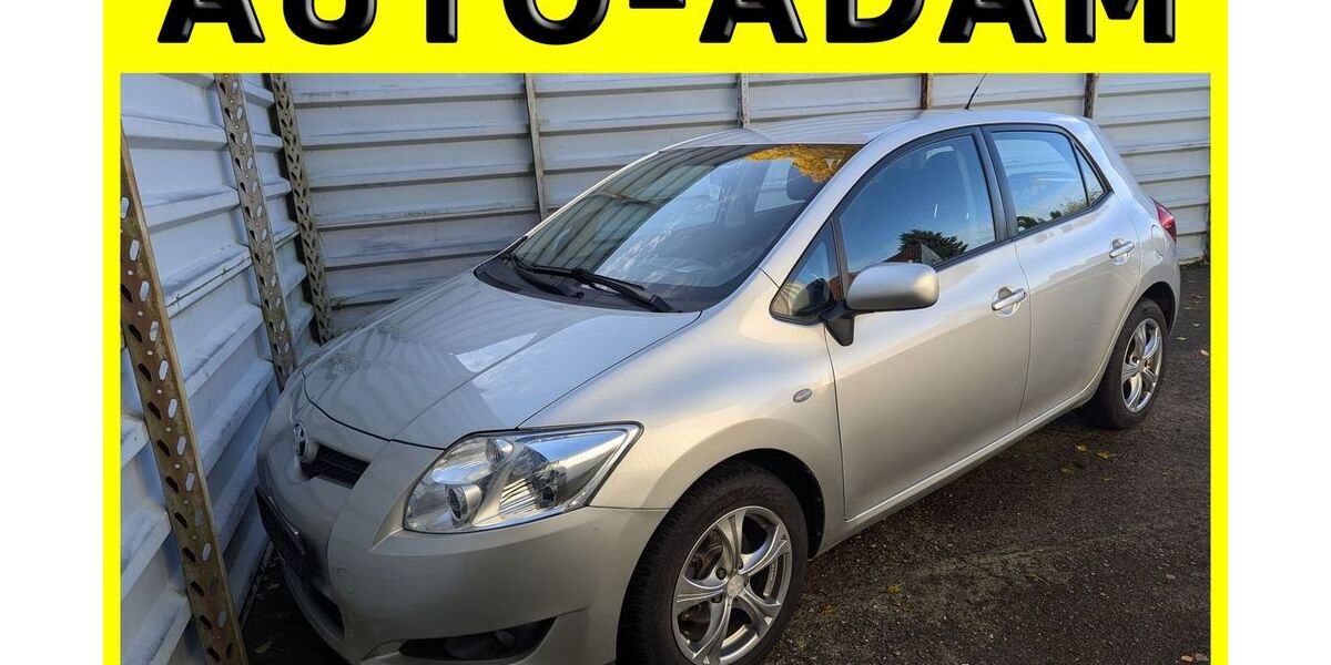 Toyota Auris 111.060 km 6.550 &euro; Lübeck 23556