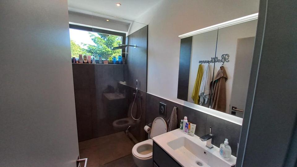 Dachgeschoßwohnung Timmendorfer Strand - 3 Zimmer, 90 m&sup2;, 1.200&euro; | Angebot:25452977