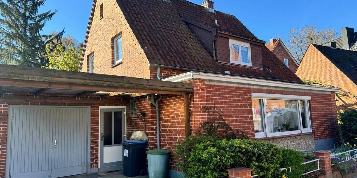 Einfamilienhaus Lübeck / St. Gertrud St. Jürgen - 6 Zimmer, 140 m&sup2;, 350.000&euro; | Angebot:26434015