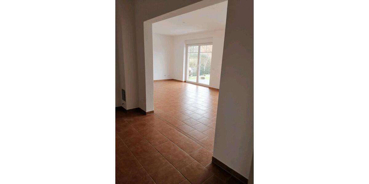 Doppelhaushälfte Leezen - 4 Zimmer, 100 m&sup2;, 1.600&euro; | Angebot:26461366