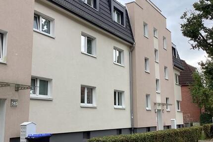 Ansprechende und sanierte 2-Zimmer-Wohnung mit Balkon, sofort anmietbar!