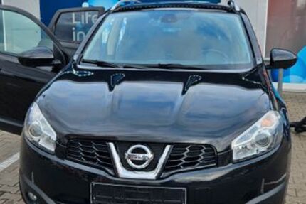 Nissan Qashqai 121.000 km 6.450 &euro; Lübeck 23558