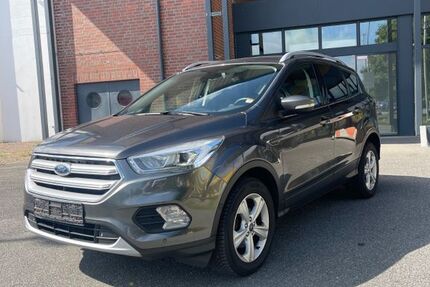 Ford Kuga 183.000 km 8.000 &euro; Lübeck 23560