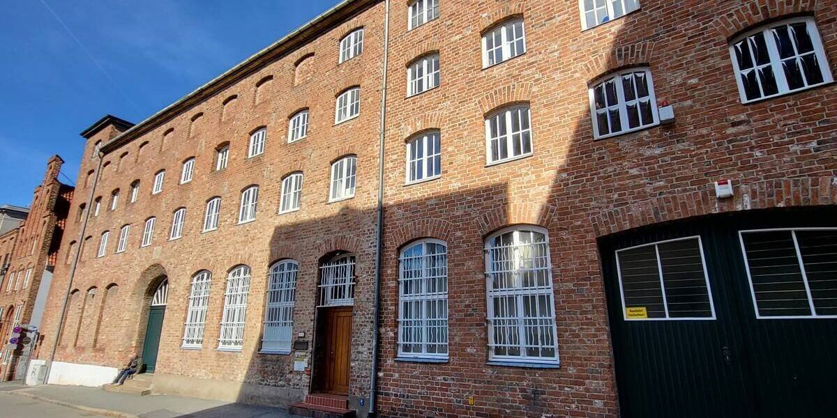 Gewerbeobjekt Lübeck / Innenstadt Innenstadt - 7 Zimmer, 289 m&sup2;, 1.000&euro; | Angebot:25670273