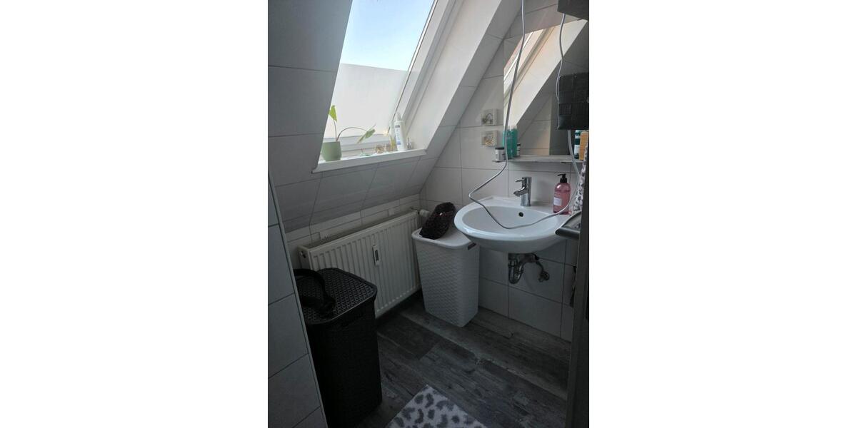 Dachgeschoßwohnung Lübeck Kücknitz - 2 Zimmer, 54 m&sup2;, 500&euro; | Angebot:26355483