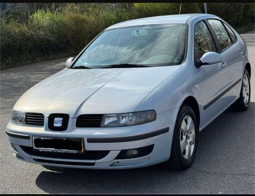 Seat Leon 18.000 km 2.300 € Bad Segeberg 23795