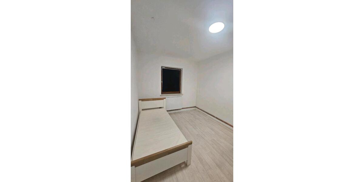 WG-Zimmer in Toplage – 3 Min zum Hbf | ab 01.02 | 500€ warm 1 zimmer