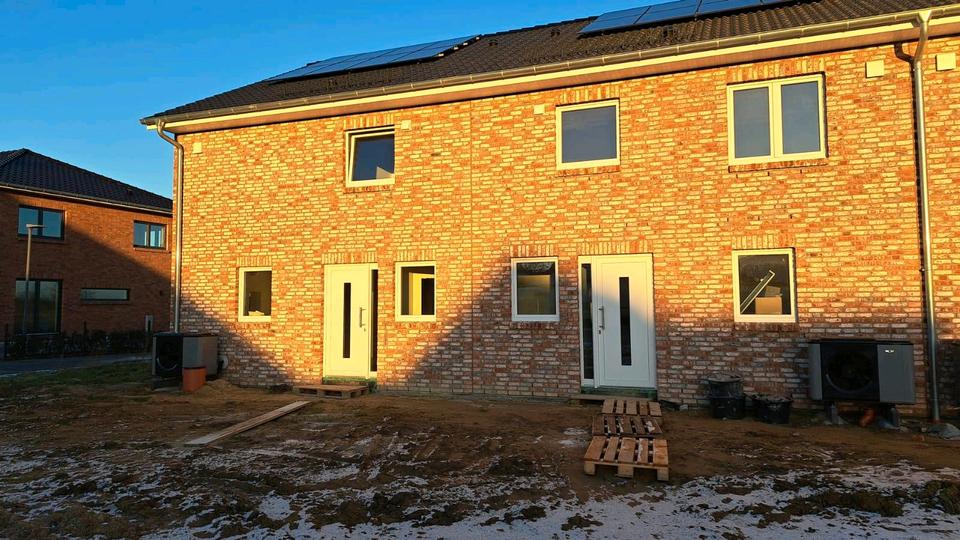 Reihenhaus Lasbek - 4 Zimmer, 125 m&sup2;, 1.600&euro; | Angebot:25175826