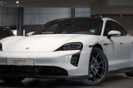 Porsche Taycan 55.000 km 78.000 &euro; Lübeck 23560