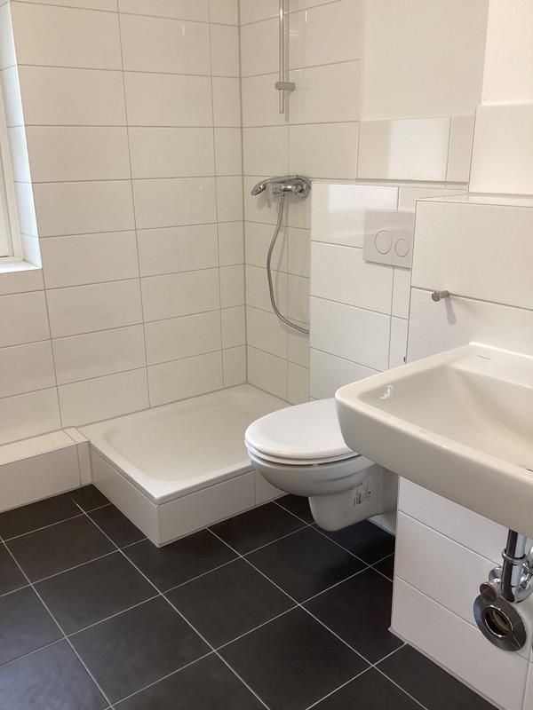 Ansprechende und sanierte 2-Zimmer-Wohnung mit Balkon, sofort anmietbar!