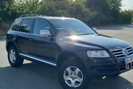 VW Touareg 378.000 km 4.999 &euro; Lübeck 23569