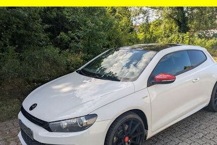 VW Scirocco 218.014 km 9.300 &euro; Lübeck 23556