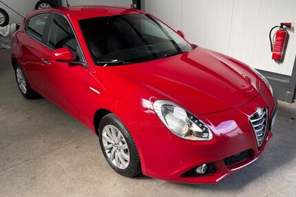 Alfa Romeo Giulietta 11.010 km 14.900 &euro; Lübeck 23556