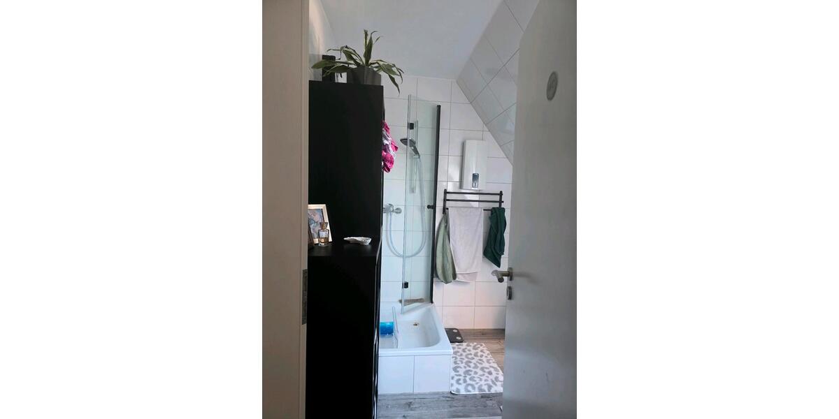 Dachgeschoßwohnung Lübeck Kücknitz - 2 Zimmer, 54 m&sup2;, 500&euro; | Angebot:26355483