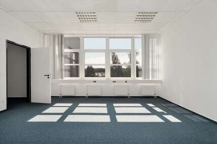 Gewerbeobjekt Lübeck Sankt Lorenz Nord - 2.340&euro; | Angebot:27738590