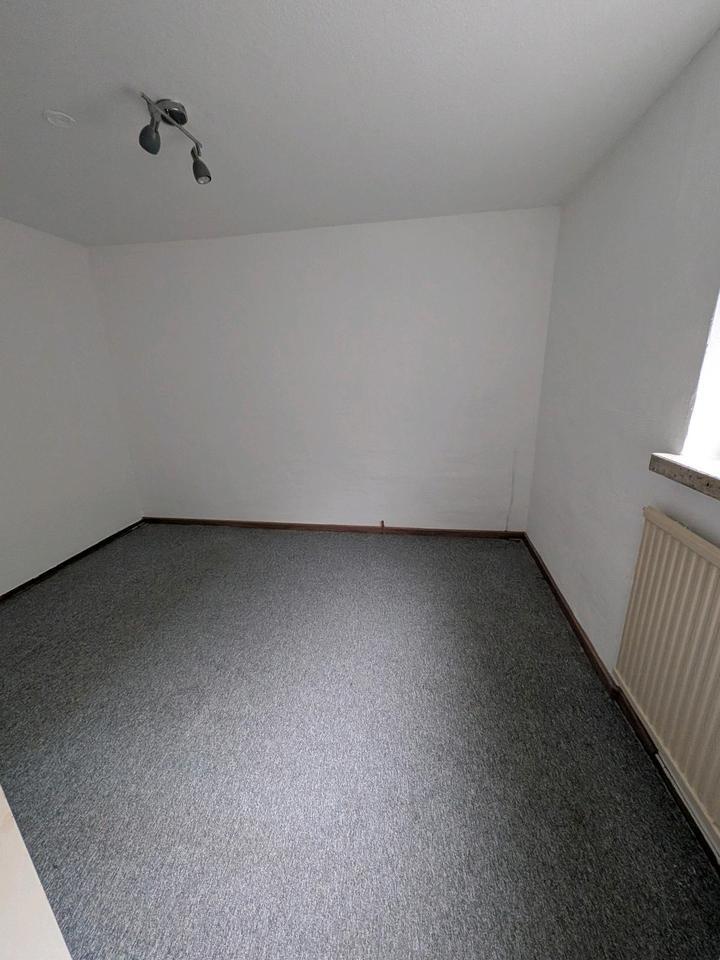 3 Zi. Souterrain Wohnung Klein Rönnau, Warmmiete inkl. Strom