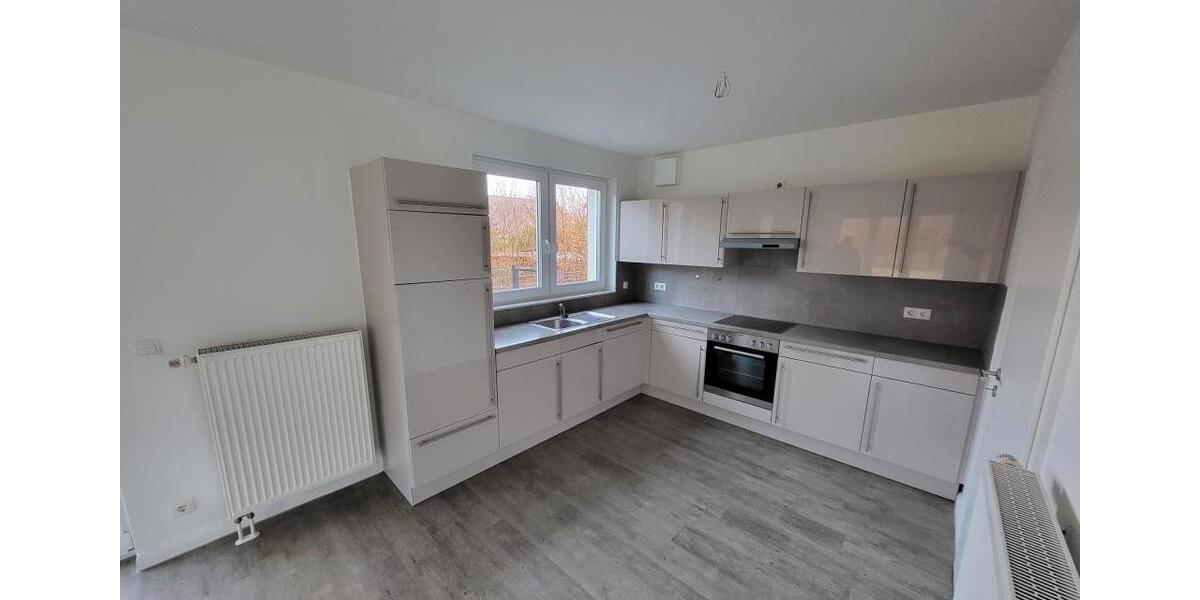 Doppelhaushälfte Scharbeutz - 4 Zimmer, 107 m&sup2;, 1.600&euro; | Angebot:23837964