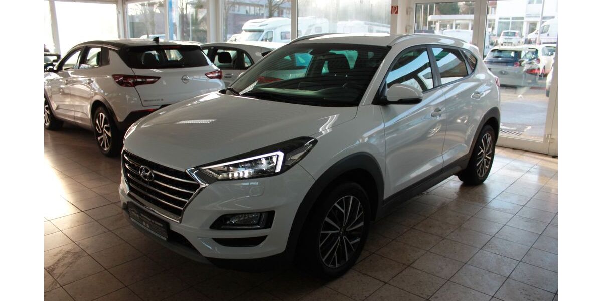 Hyundai TUCSON 64.369 km 17.990 &euro; Bad Oldesloe 23843