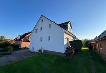 Doppelhaus mit 5 Wohnungen auf grossem Grundstück in Techau