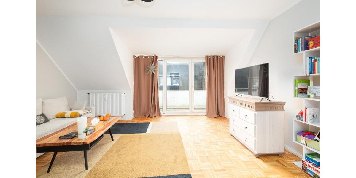 Dachgeschoßwohnung Lübeck Sankt Jürgen - 3 Zimmer, 69 m&sup2;, 950&euro; | Angebot:25217648