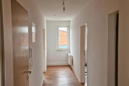 Wohnung Dassow - 2 Zimmer, 75 m&sup2;, 890&euro; | Angebot:25172915