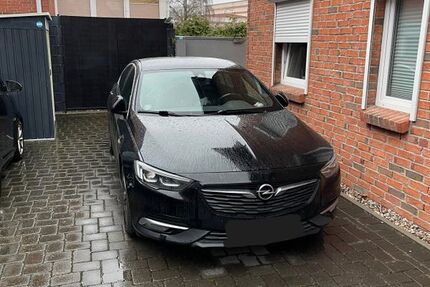 Opel Insignia 248.000 km 9.900 &euro; Bad Segeberg 23795