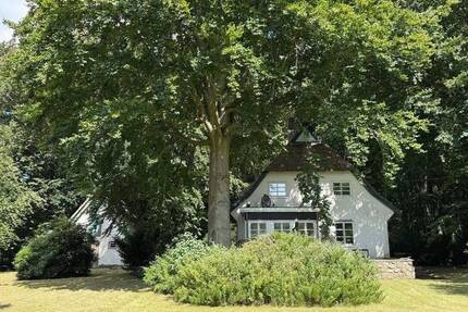 Reetgedecktes Landhaus mitten im Grünen in Lübeck – Blankensee! 5 zimmer