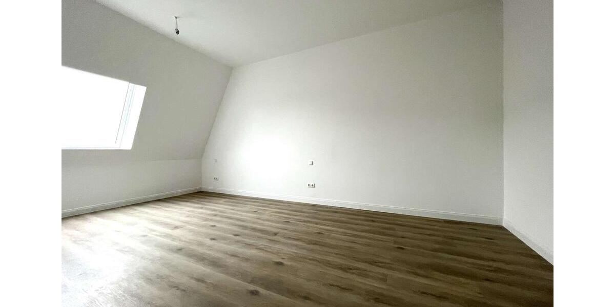 Etagenwohnung Lübeck Sankt Lorenz Nord - 3 Zimmer, 110 m&sup2;, 1.653&euro; | Angebot:26072889