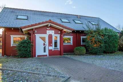 Haus Sandesneben - 8 Zimmer, 205 m&sup2;, 439.000&euro; | Angebot:24646710