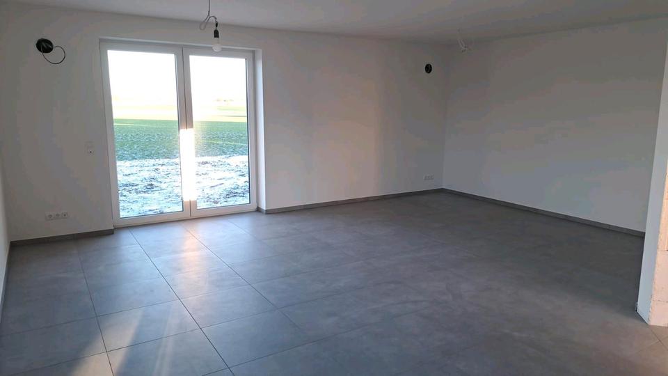 Neubau Erstbezug 6 freie Reihenhäuser an Feldrandlage 4 zimmer