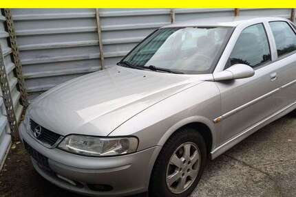 Opel Vectra 103.491 km 2.550 &euro; Lübeck 23556