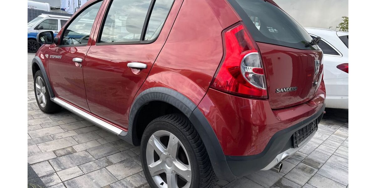 Dacia Sandero 89.000 km 3.800 &euro; Lübeck 23560