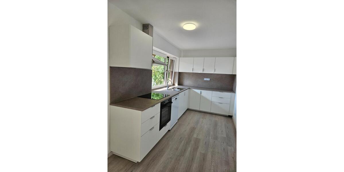 Etagenwohnung Ratzeburg - 5 Zimmer, 176 m&sup2;, 1.936&euro; | Angebot:26232949