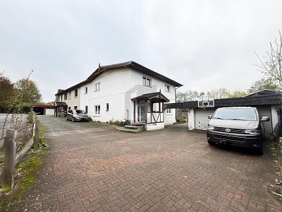 IHRE BESSERE HÄLFTE MIT 2 WOHNEINHEITEN - Doppelhaushälfte Steinburg | Angebot:27269569