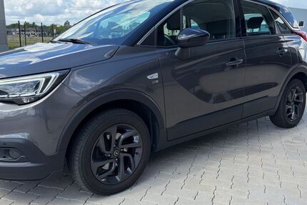 Opel Crossland (X) 97.845 km 9.490 &euro; Bad Oldesloe 23843