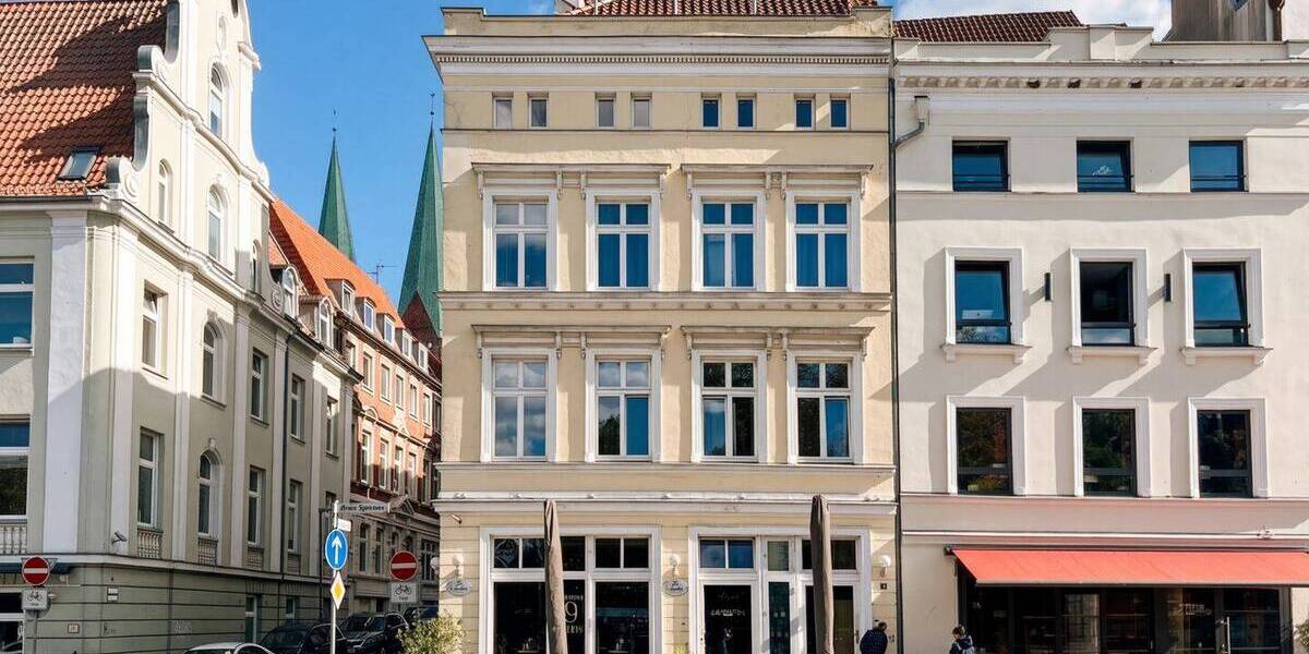 Etagenwohnung Lübeck Innenstadt - 6 Zimmer, 175 m&sup2;, 4.500&euro; | Angebot:26401158