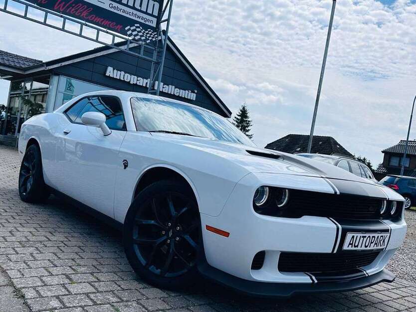 Dodge Challenger 14.000 km 36.985 € Mallentin bei Lübeck(B105) 23936