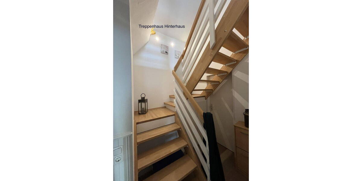 DHH mit Gewerbeeinheit und Einliegerwohnung in Travemünde 7 zimmer