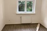Ansprechende und sanierte 2-Zimmer-Wohnung mit Balkon, sofort anmietbar!