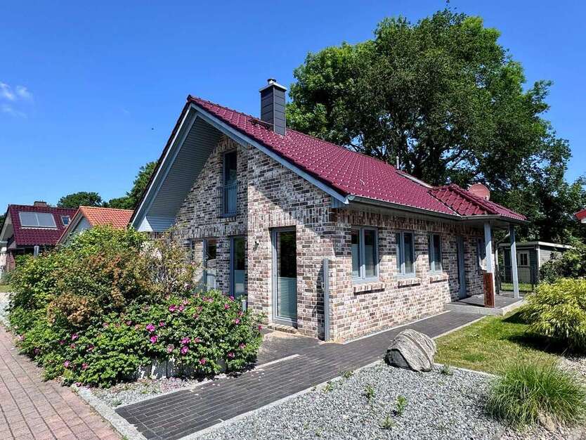 Haus zum Kaufen in Neustadt in Holstein 740.000 € 105 m²