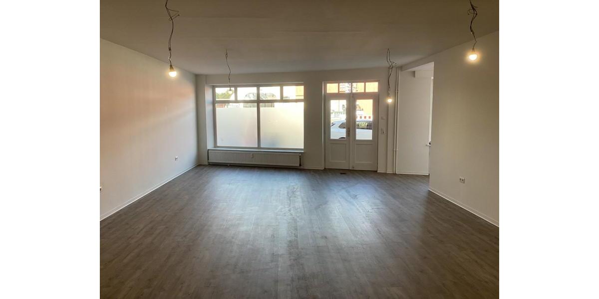 Inmitten der Altstadt, großzügiges saniertes Gewerbe, mit großer Fensterfront und sofort anmietbar! zimmer