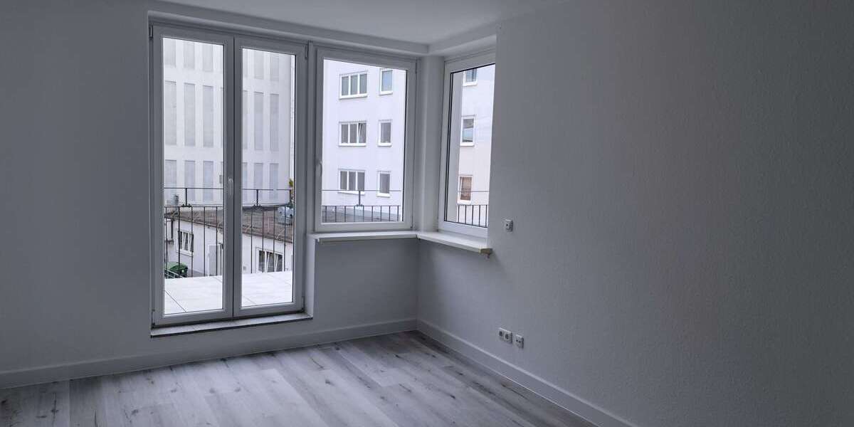 Etagenwohnung Lübeck Innenstadt - 2 Zimmer, 60 m&sup2;, 990&euro; | Angebot:25176775