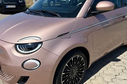 Fiat 500e 26.641 km 18.999 &euro; Ratzeburg 23909
