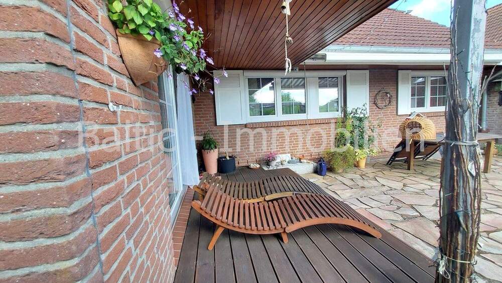 Mehrfamilienhaus, Wohnhaus Neustadt in Holstein Neustadt - 7 Zimmer, 231 m&sup2;, 895.000&euro; | Angebot:25771078